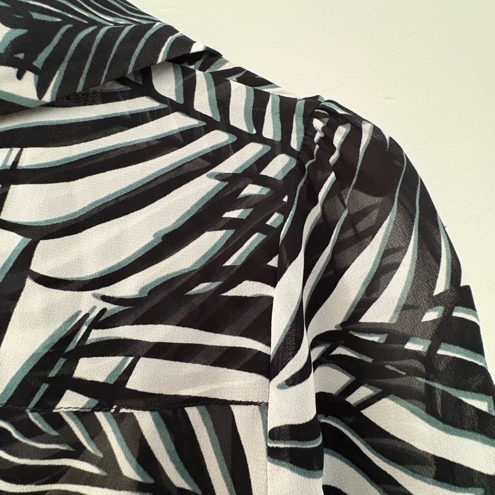 Hugo Boss Black and White Dilnara Crepe Shirtdress - Picture 5 of 8
